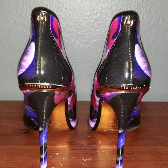 Ted Baker Painted Pointy Toe Heels - Picture 2 of 6